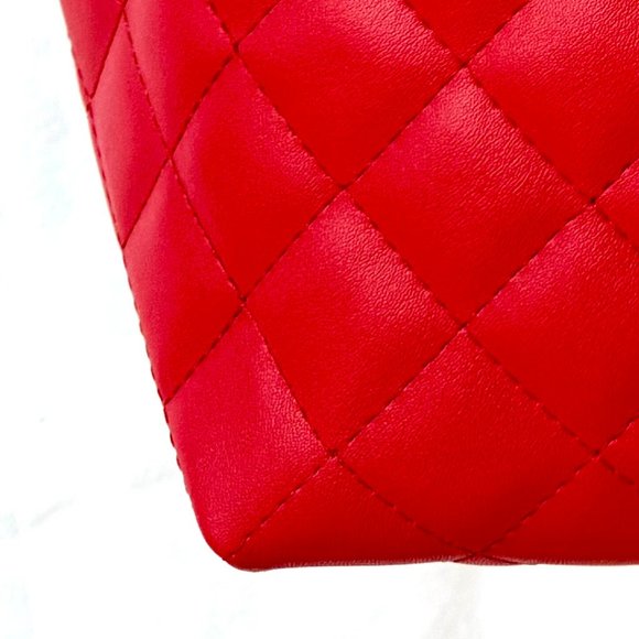 Badgley Mischka Quilted Chain Strap Bag - Picture 11 of 11